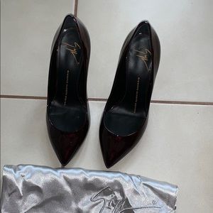 Giuseppe Zanotti burgundy patent pumps
